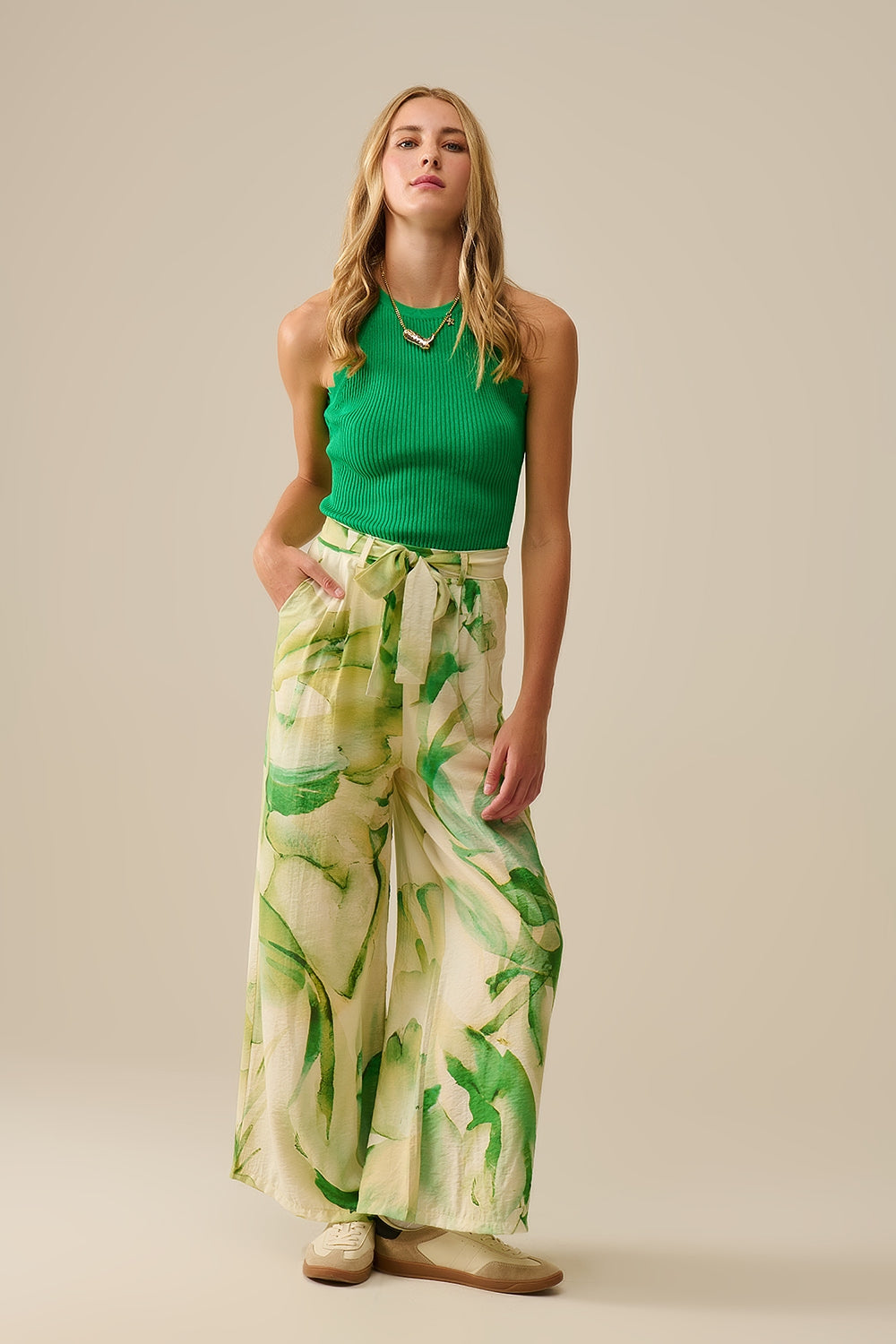 Broek Met Wijde Pijpen En Groene Aquarelprint