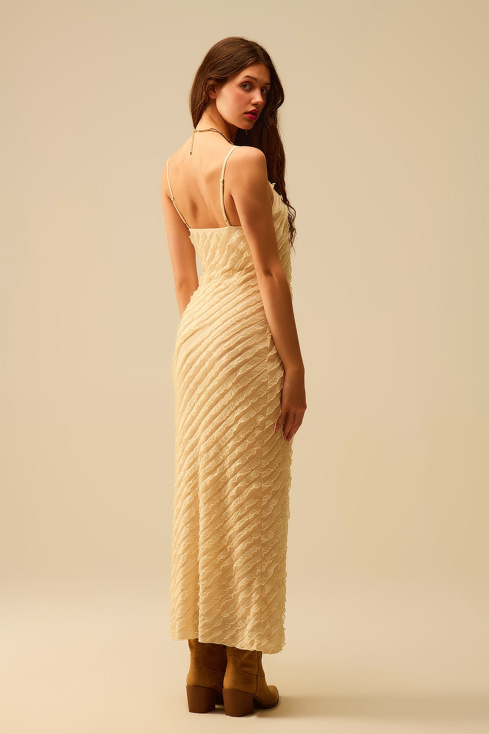 maxi-jurk in ecru met franjes en bandjes